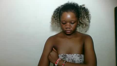 Snapshot of hotjeylee chatting on June 7, 2026, 10:57 pm LOYCE online show from June 7, 2026, 10:57 pm