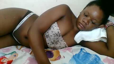 Snapshot of hotjeylee chatting on June 11, 2026, 12:32 am LOYCE online show from June 11, 2026, 12:32 am