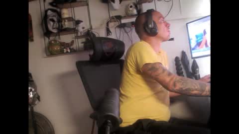 hotkinkytat online show from September 29, 2025, 12:10 pm