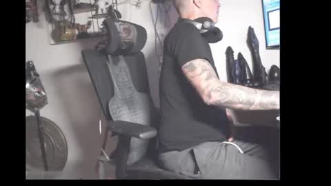 hotkinkytat online show from May 16, 2026, 10:52 pm