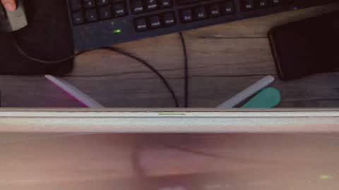 Snapshot of hotlegsxandra chatting on October 21, 2025, 11:33 am XANDRA online show from October 21, 2025, 11:33 am