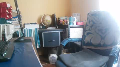 hotleopold online show from May 5, 2026, 12:13 pm