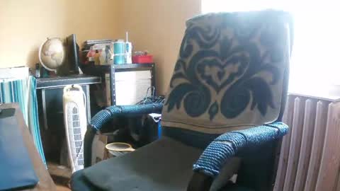 hotleopold online show from June 16, 2026, 1:25 pm