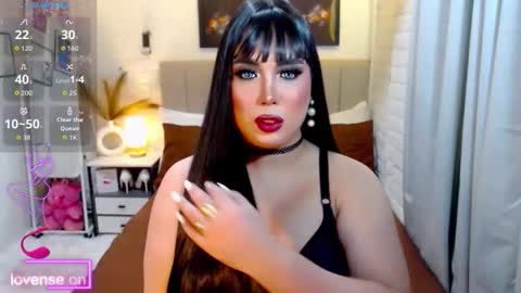 Snapshot of hotlexus69 chatting on November 17, 2025, 4:51 am LEXUS online show from November 17, 2025, 4:51 am