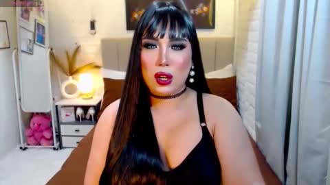 Snapshot of hotlexus69 chatting on November 18, 2025, 4:44 pm LEXUS online show from November 18, 2025, 4:44 pm