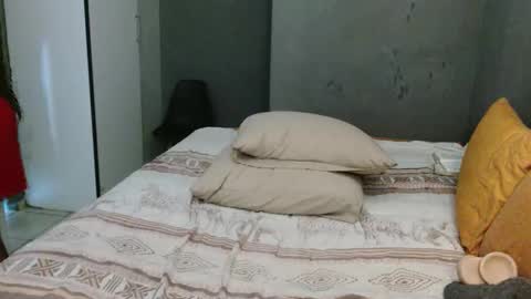 hotlilya online show from September 13, 2025, 7:08 am