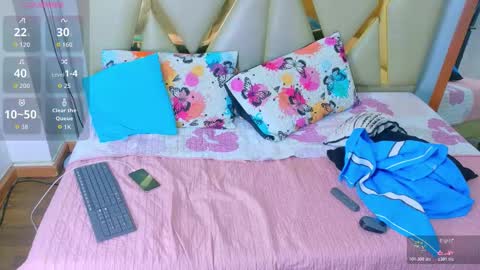 Snapshot of hotlittlechill chatting on October 20, 2025, 9:15 pm hotlittlechill online show from October 20, 2025, 9:15 pm