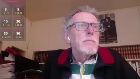 Snapshot of hotlux_54 chatting on May 10, 2026, 3:17 pm hotlux_54 online show from May 10, 2026, 3:17 pm