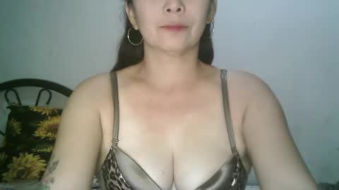 hotmamajen4u online show from May 29, 2026, 4:10 am