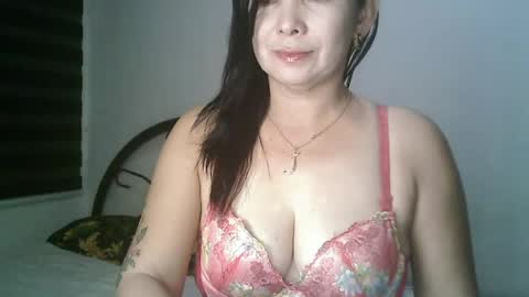 hotmamajen4u online show from July 20, 2026, 10:50 am
