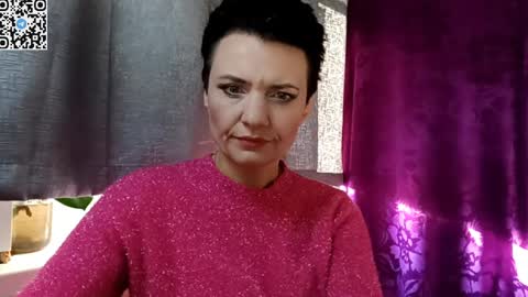 hotmamaqueen234 online show from April 15, 2026, 2:46 pm