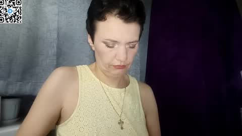 hotmamaqueen234 online show from June 4, 2026, 9:21 pm