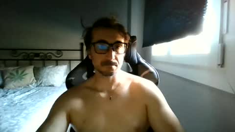 Snapshot of hotman_40_ chatting on June 19, 2026, 8:40 am hotman_40_ online show from June 19, 2026, 8:40 am