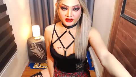 Snapshot of hotmistressmorgana chatting on January 15, 2025, 3:22 am morgana online show from January 15, 2025, 3:22 am