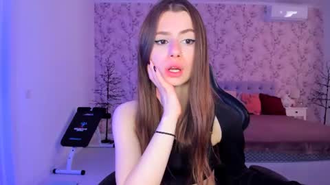 Snapshot of hotmolly_ chatting on June 10, 2026, 9:41 am hotmolly_ online show from June 10, 2026, 9:41 am