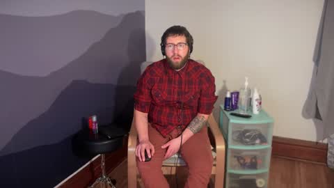 Snapshot of hotmplspunk chatting on February 8, 2025, 1:54 pm Jared online show from February 8, 2025, 1:54 pm