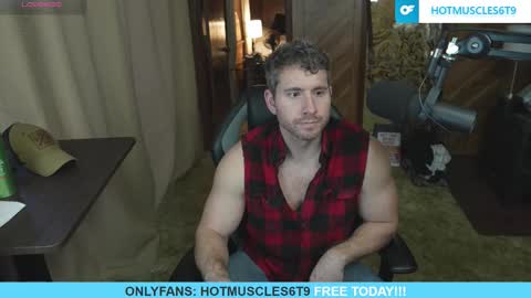 hotmuscles6t9 online show from February 4, 2026, 11:42 pm