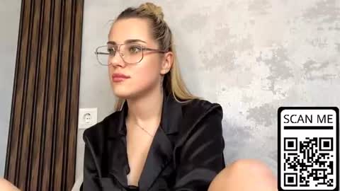 hotmusex online show from June 11, 2026, 1:20 pm