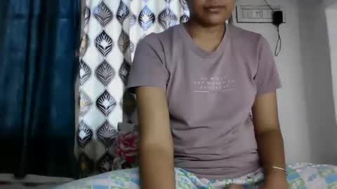 Snapshot of hotnsweetindian chatting on September 14, 2025, 6:34 am lola online show from September 14, 2025, 6:34 am