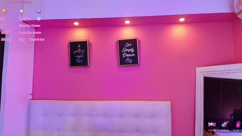 Snapshot of hotpawgmilf chatting on January 21, 2025, 12:39 pm Sussy Bloom online show from January 21, 2025, 12:39 pm