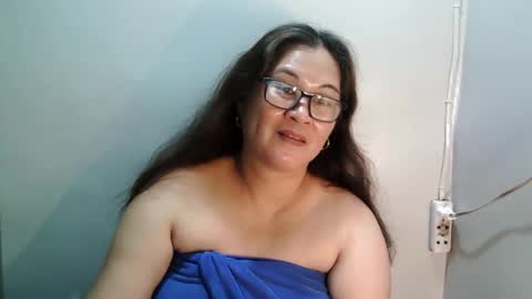 hotpreciousxxx online show from March 22, 2026, 11:35 am