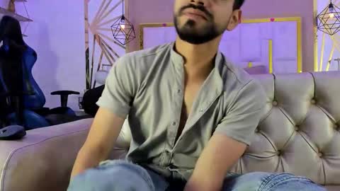 Snapshot of hotpulse_vc chatting on March 3, 2026, 12:44 pm hotpulse vc online show from March 3, 2026, 12:44 pm