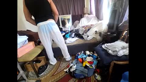 Snapshot of hotrox6942 chatting on November 1, 2025, 4:42 pm hotrox6942 online show from November 1, 2025, 4:42 pm