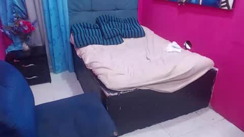 emma and alex we like suck deep and fuck hard we like shows fetish and 69 double penetration online show from March 8, 2026, 2:04 am