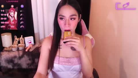 Jade Cruz online show from February 3, 2026, 10:42 am