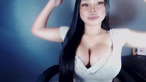 Marga Avery online show from January 24, 2025, 5:32 pm