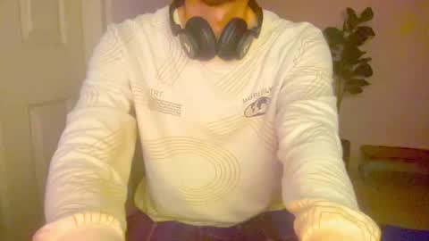 Snapshot of hotsexythighs chatting on November 25, 2025, 2:55 am Jack online show from November 25, 2025, 2:55 am