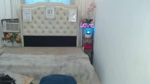 RHICAH online show from September 10, 2025, 11:05 pm