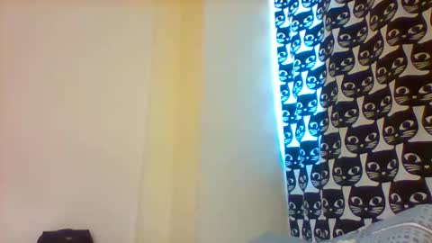 Snapshot of hott_amalia chatting on December 2, 2025, 12:43 pm Amalia online show from December 2, 2025, 12:43 pm