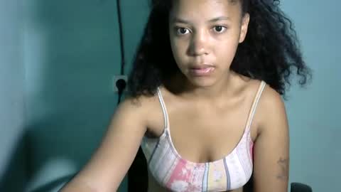 Snapshot of hott_beauty chatting on June 16, 2026, 4:37 am MULAN online show from June 16, 2026, 4:37 am