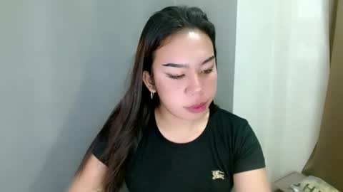 jelaigrande  online show from November 20, 2025, 12:00 am