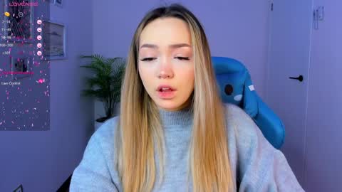 Snapshot of hottease_pvt chatting on January 5, 2025, 1:56 am hello Im Eva online show from January 5, 2025, 1:56 am