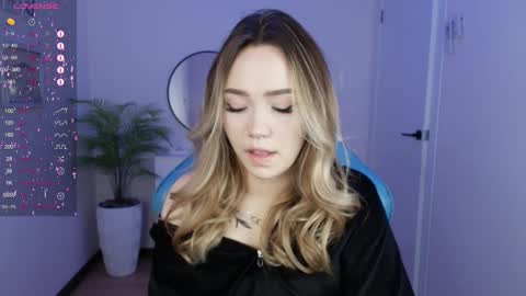 Snapshot of hottease_pvt chatting on January 28, 2025, 5:11 am hello Im Eva online show from January 28, 2025, 5:11 am