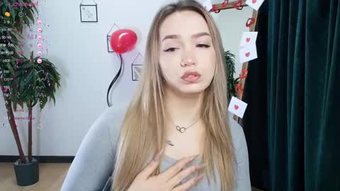 Snapshot of hottease_pvt chatting on February 11, 2025, 2:03 am hello Im Eva online show from February 11, 2025, 2:03 am