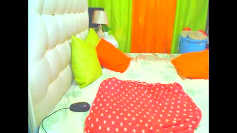 Snapshot of hottesa2019 chatting on February 25, 2025, 6:09 pm THEONE online show from February 25, 2025, 6:09 pm