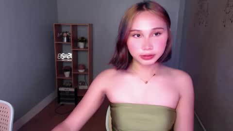 Snapshot of hottest_girl_vivianexx chatting on February 27, 2025, 10:37 am online show from February 27, 2025, 10:37 am