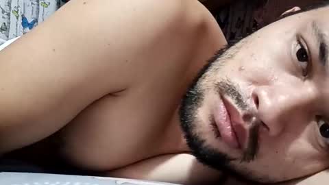 HottestPinoy32 online show from May 9, 2026, 2:22 pm