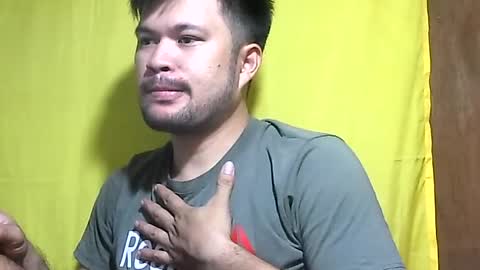 HottestPinoy32 online show from July 9, 2026, 12:42 pm