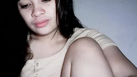 Snapshot of hottie_asianbabe chatting on July 2, 2026, 11:33 pm Leen online show from July 2, 2026, 11:33 pm
