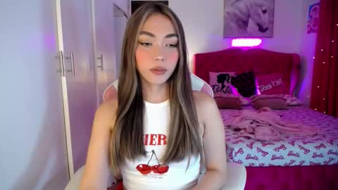 Snapshot of hottie_lexie chatting on October 18, 2025, 11:00 am LEXIE- dont forget to give me thumbs up online show from October 18, 2025, 11:00 am