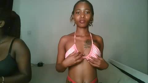 Snapshot of hottie_mistie chatting on April 11, 2026, 9:19 pm hottie_mistie online show from April 11, 2026, 9:19 pm