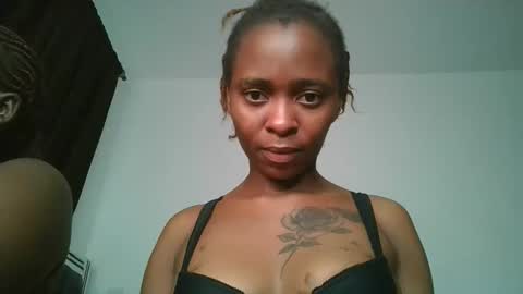 hottie_mistie online show from April 18, 2026, 12:03 am