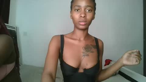hottie_mistie online show from May 28, 2026, 10:18 pm