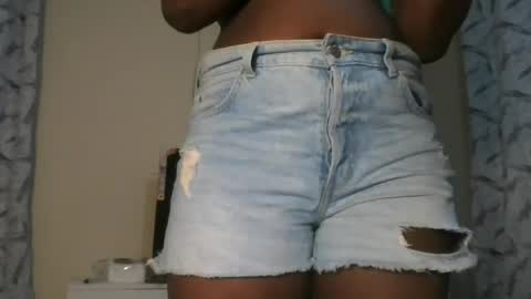 Snapshot of hottie_vera chatting on July 3, 2026, 6:42 am vera online show from July 3, 2026, 6:42 am