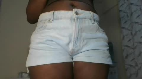 Snapshot of hottie_vera chatting on July 24, 2026, 6:00 am vera online show from July 24, 2026, 6:00 am
