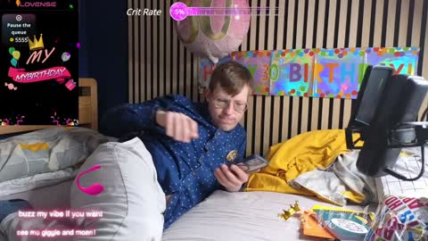 Snapshot of hottiebb95 chatting on February 2, 2025, 12:51 am Roberts stones online show from February 2, 2025, 12:51 am